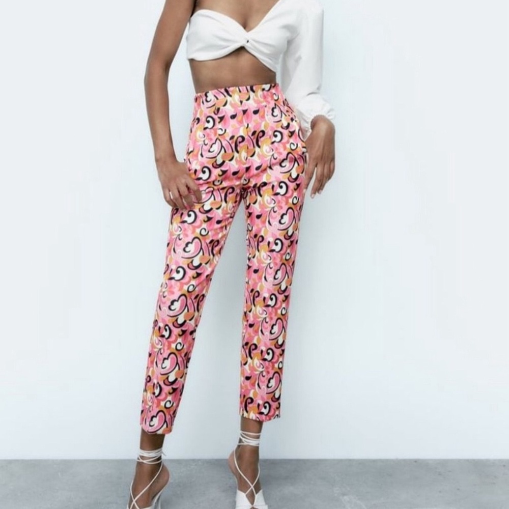 ZARA Paisley Print Pink High Waisted Pants Size Medium NWT